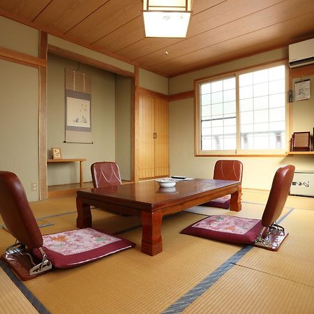 Resort Inn Chiharu Нодзаваонсен Экстерьер фото